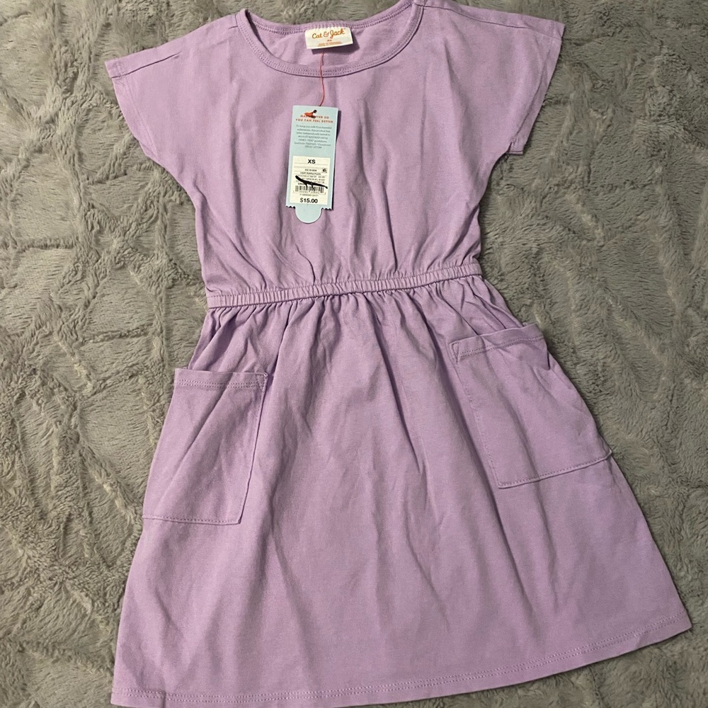 NWT💜! Girls XS purple/ lavender dress with pockets!